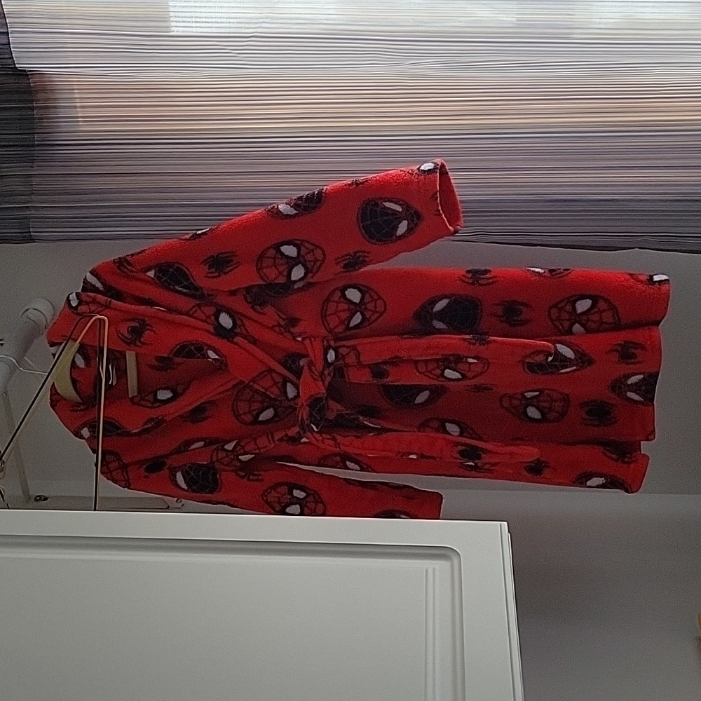 Boys S Spiderman robe